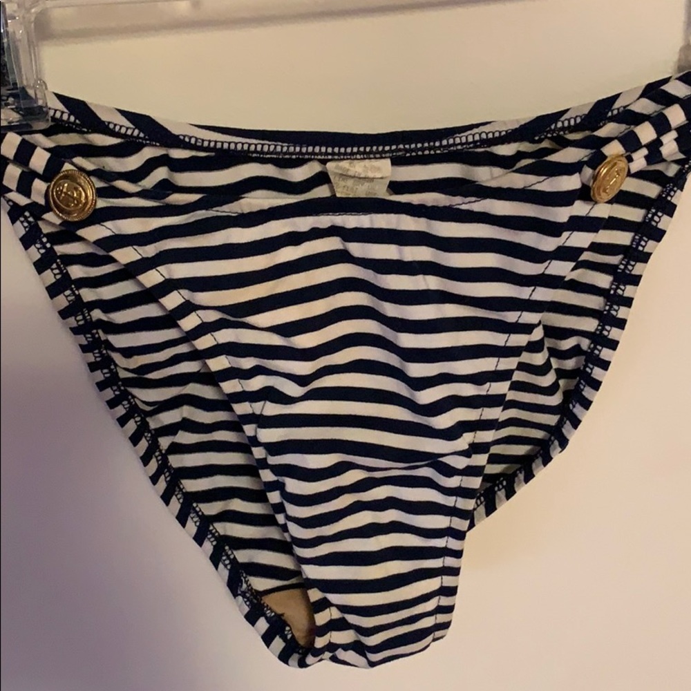 Bathing suit - Picture 4 of 6